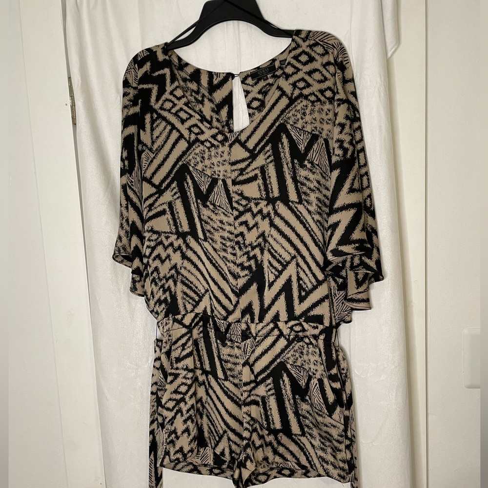 Guess Romper - Picture 2 of 6